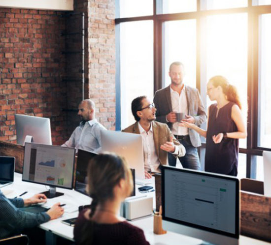 6 claves para crear un ambiente de comunicación positiva en la oficina