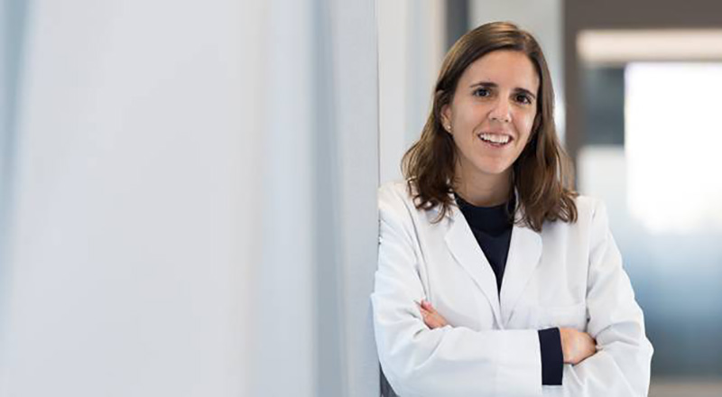 Una doctora española, única cirujana torácica europea con el certificado americano en cirugía robótica