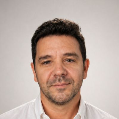 Dr. Luciano Pariente